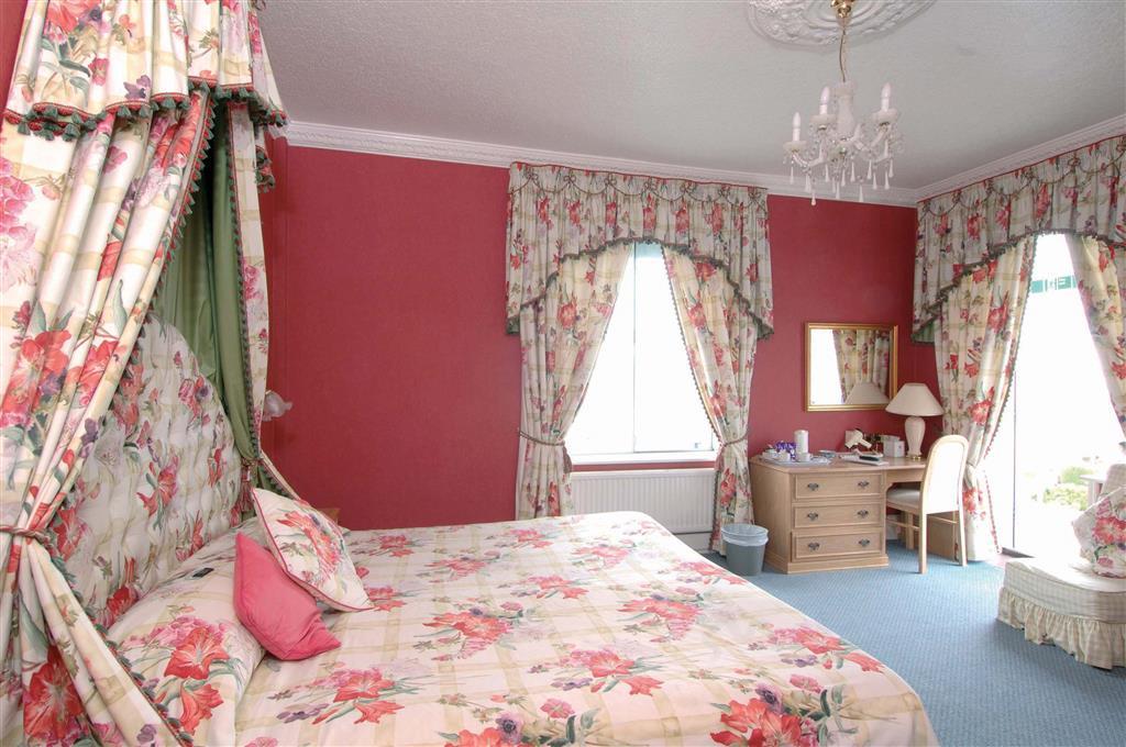 Best Western New Holmwood Hotel Cowes  Oda fotoğraf