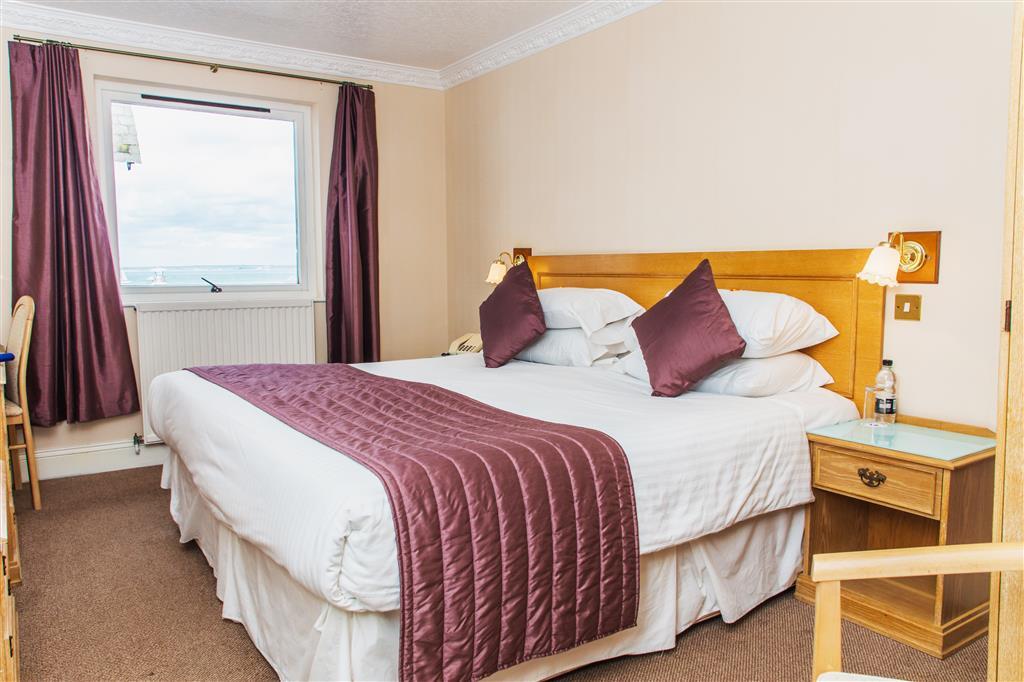 Best Western New Holmwood Hotel Cowes  Oda fotoğraf